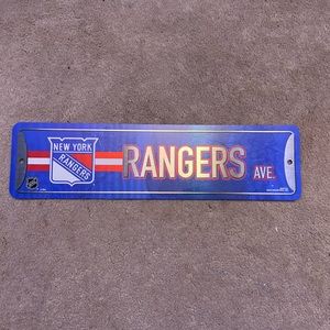 New York rangers sign